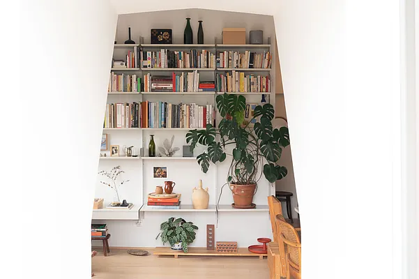 Rented by Compass | media 58