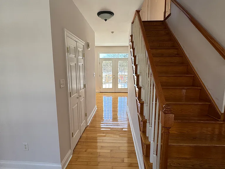 11238 Lake Shore Ct — Photo 31