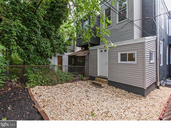 5th image of 327 N Budd St