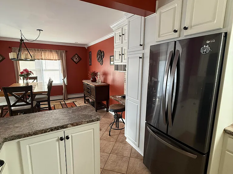 2 Leach Ave — Photo 7
