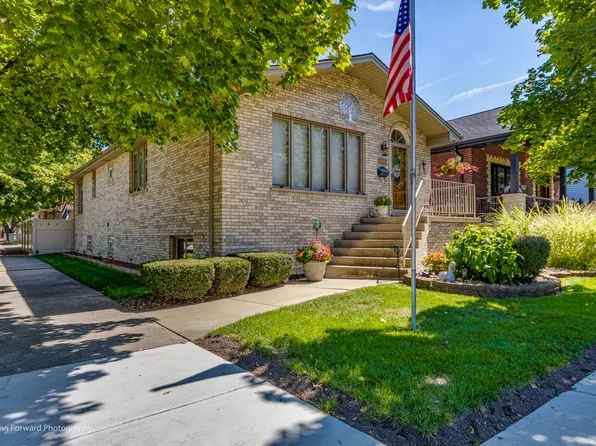 10701 S Albany Ave, Chicago, IL 60655