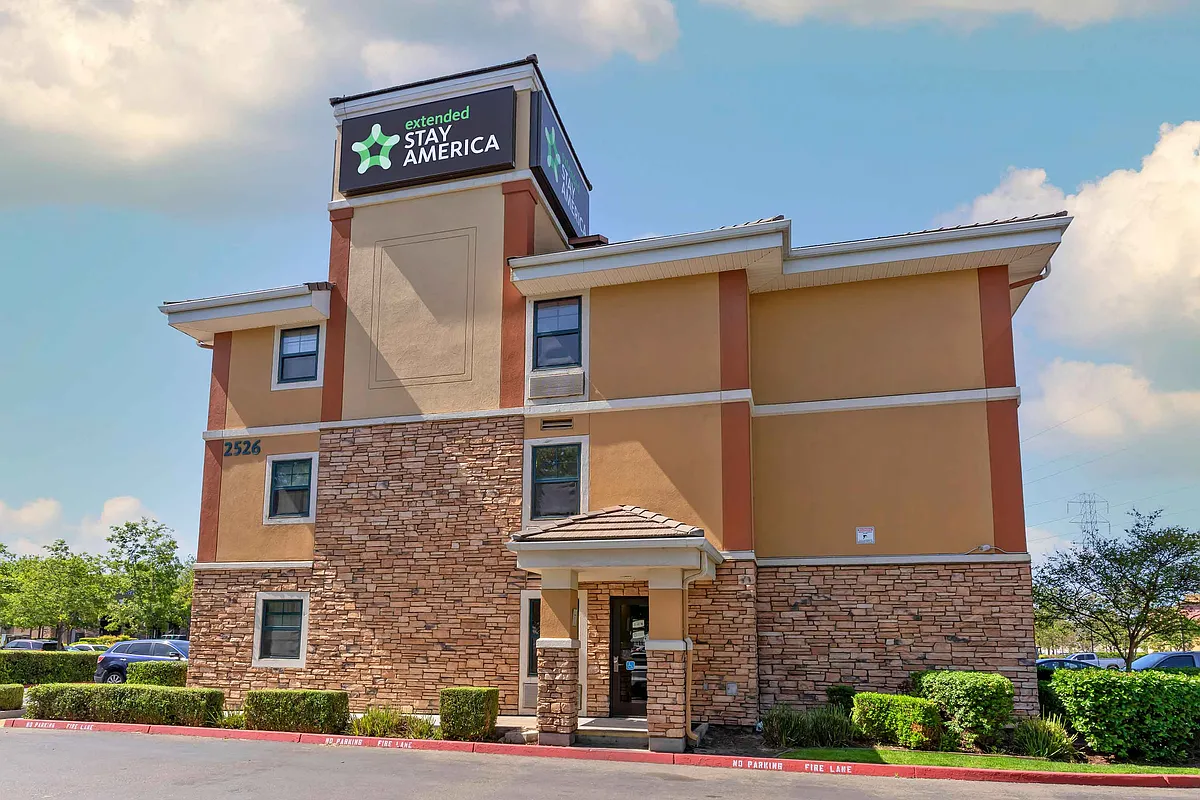 Exterior - Stockton - Tracy
