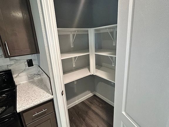 5th image of 3623 Toomes Rd