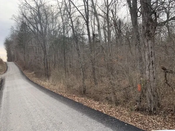 1035 S 300 E #E, North Vernon, IN 47265