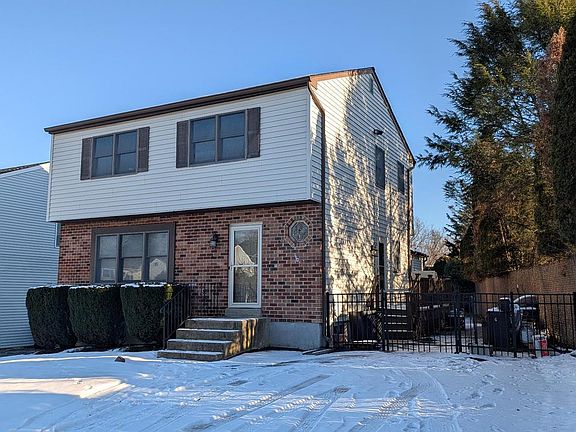 3rd image of 1 W Belair Rd