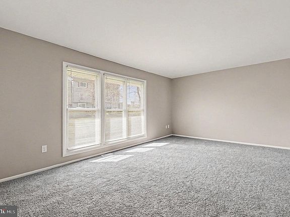 5th image of 1857 Brookside Dr