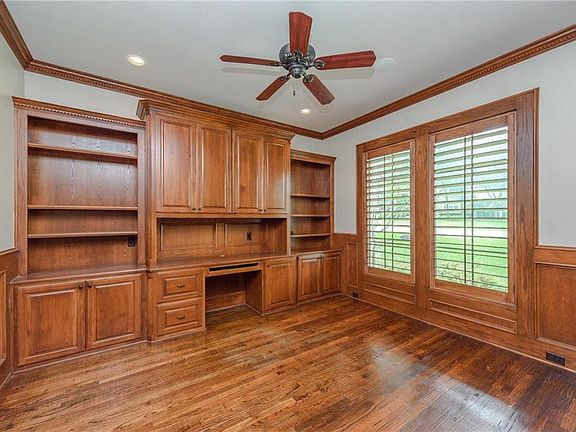 4th image of 1401 Danbury Parks Dr
