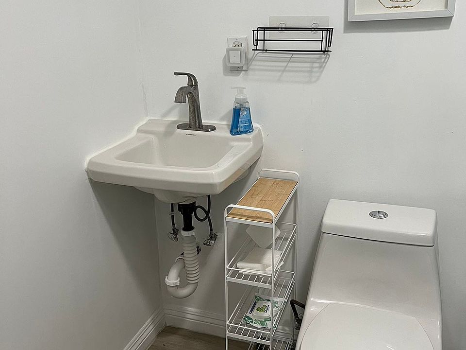 2nd image of 6336 Temple City Blvd #3