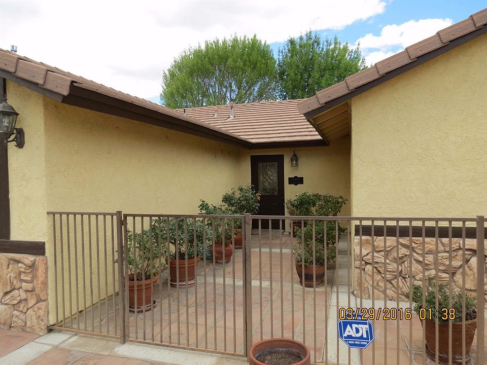 2nd image of 13970 Evergreen Ln