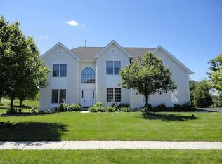 2800 Nighthawk Cir, Audubon, PA 19403