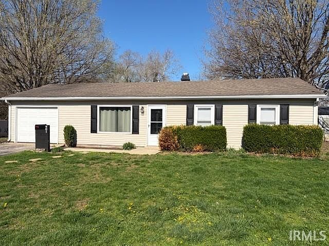 1st image of 901 W Rosewood Dr