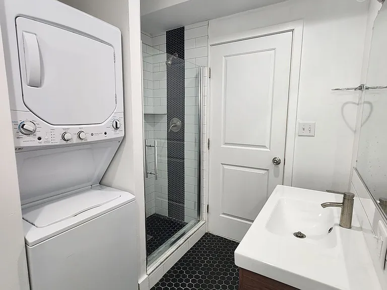 2813 W Girard Ave #2R — Photo 10