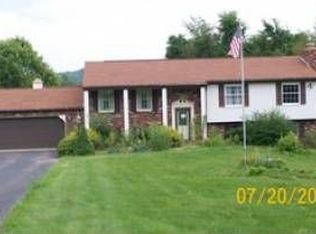 814 Waltz Dr W, Ruffs Dale, PA 15679
