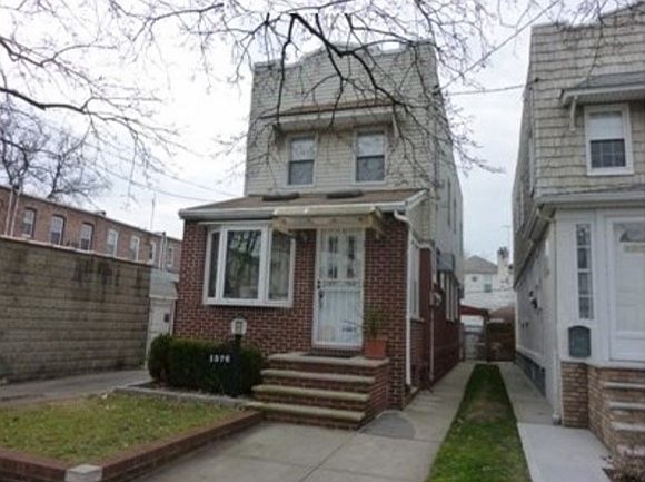 1st image of 1576 E 37th St