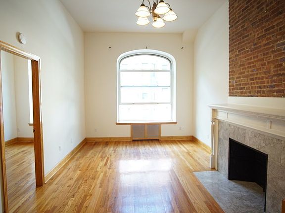 2nd image of 36 W 75th St APT 2A