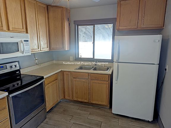 3 Kitchen View 2_12202024