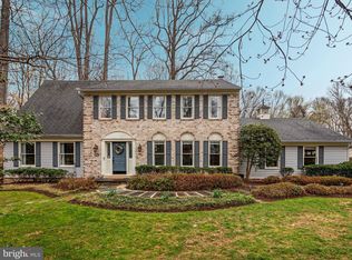 12212 Rowan Tree Dr, Fairfax, VA 22030