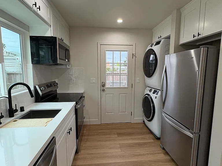 1522 Bush St #2 — Photo 4