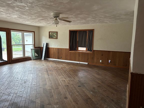 5th image of 1219 S Murphy Rd