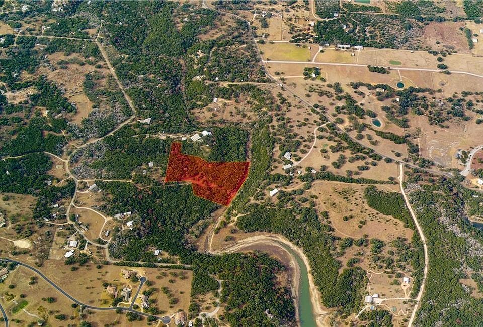 1st image of 350 Bluff Rd