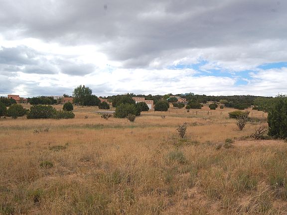 3rd image of Vista Dr
