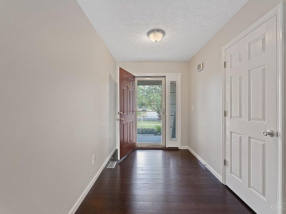 3rd image of 7153 Kendrick Ct