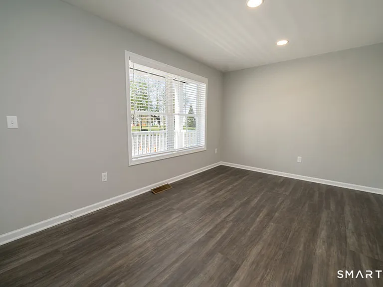 139 Main St #2 — Photo 12