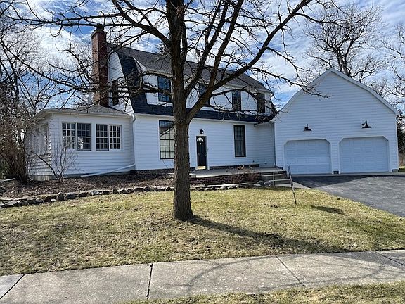 2nd image of 34153 N Wooded Glen Dr
