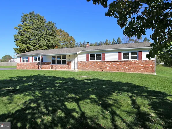 593 Dodge St, Lebanon, PA 17046
