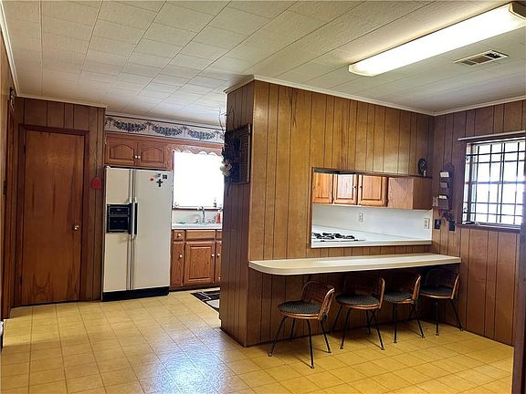 4th image of 134 Kaffie Dr