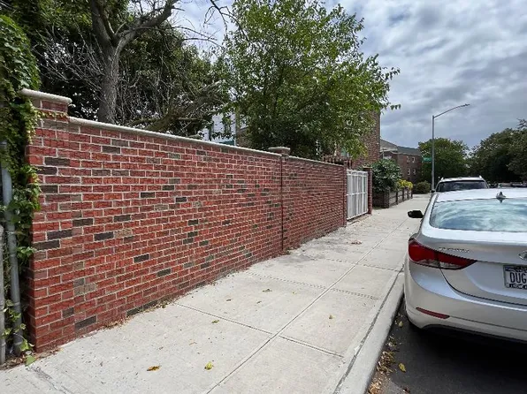 342 Bay 11th Street image 5 of 8