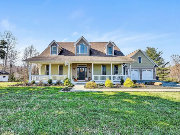 615 Bremble Dr, Moneta, VA 24121
