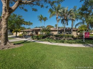 10821 SW 102nd Pl, Miami, FL 33176