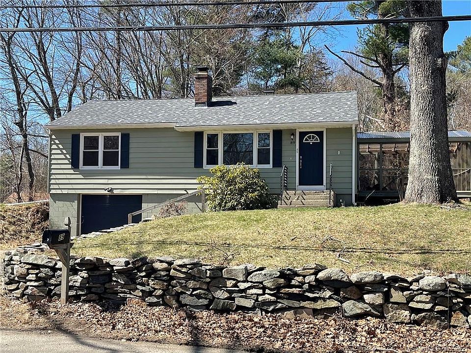 89 School House Road