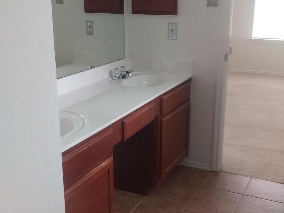 2nd image of 9728 Longhill Dr