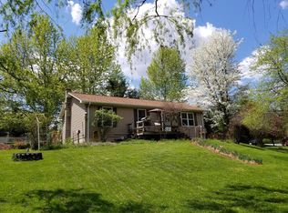 56 2nd St, Beach Lake, PA 18405