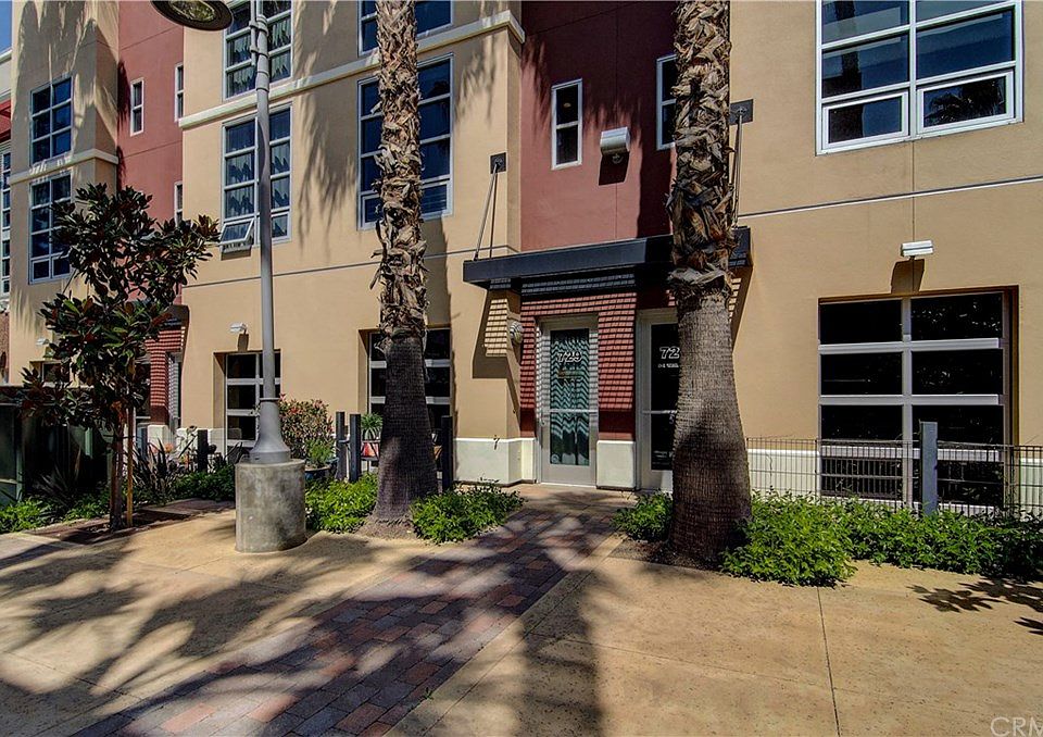 1st image of 729 N Poinsettia St