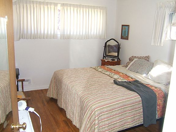 4th image of 1154 E Glorieta Dr