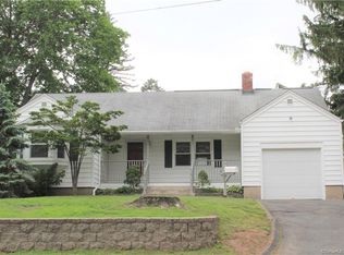 991 Matianuck Ave, Windsor, CT 06095