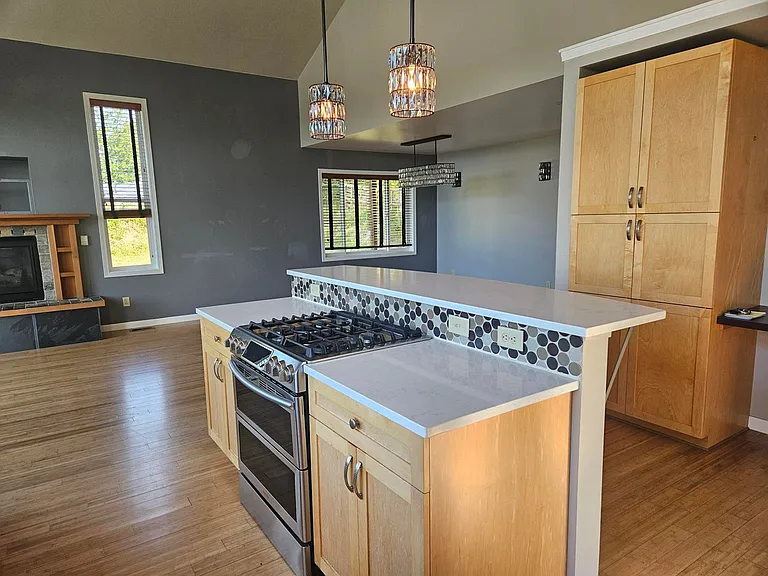 4325 King Ave — Photo 6