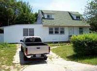 165 Claywood Dr, Brentwood, NY 11717