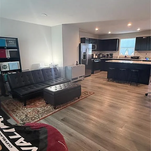 3293 Stafford Dr — Photo 2