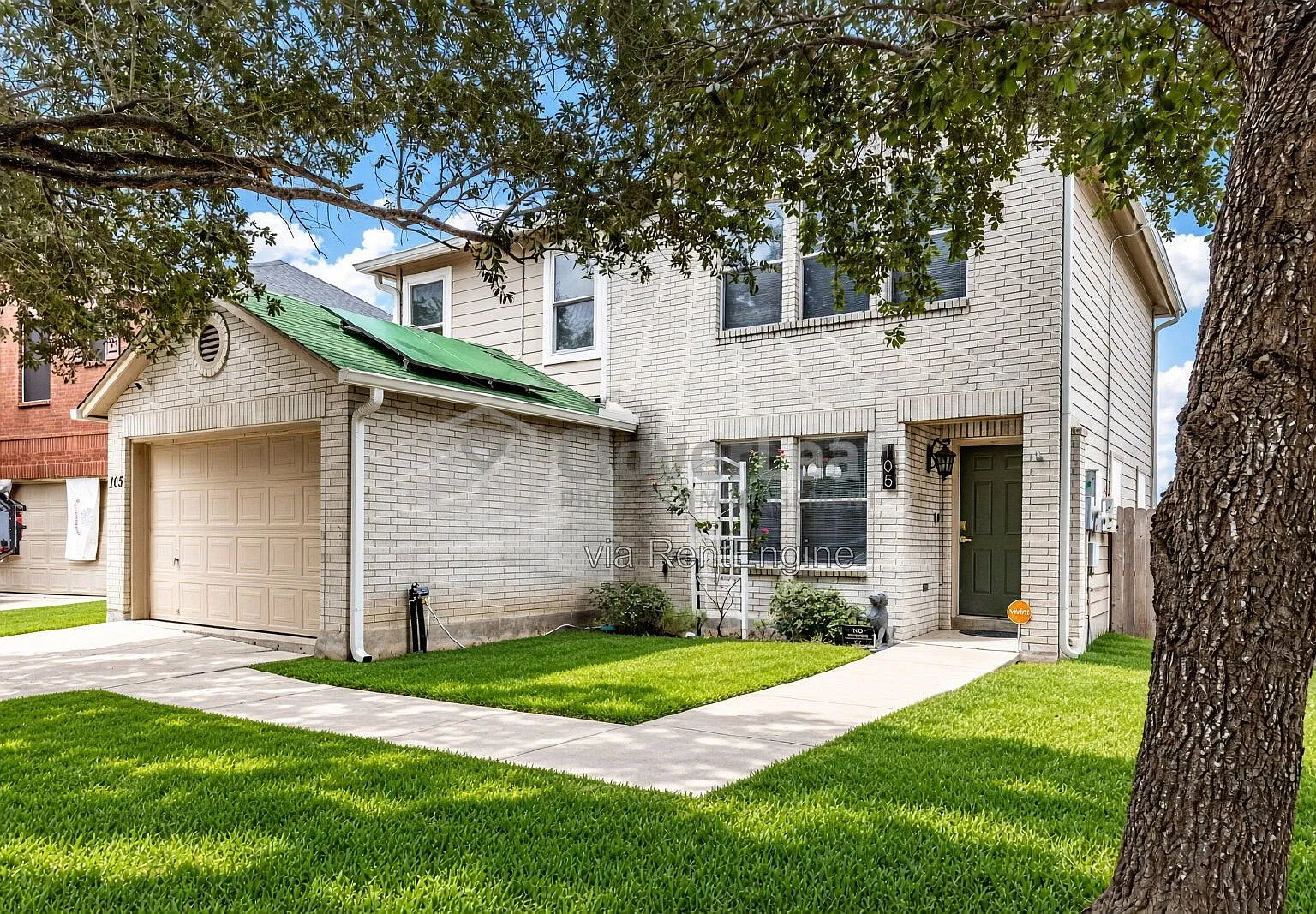 3 bed, 2.5 bath, 1723 sqft, $1,835 — Photo 3