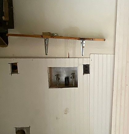 Utility room with hookups