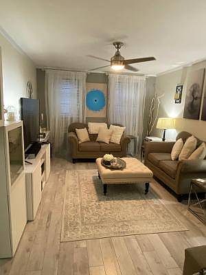 4th image of 2251 Knapp St Floor 1H-1