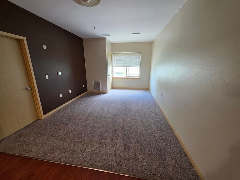 City Deck Landing — Photo 37