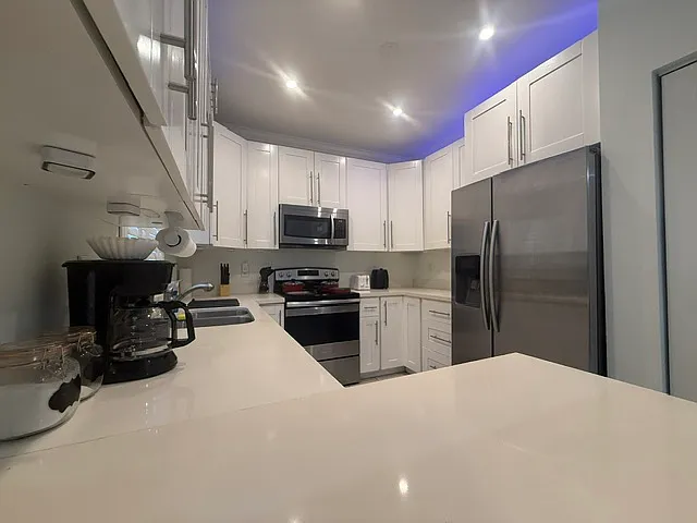 2415 NE 42nd Ave — Photo 41
