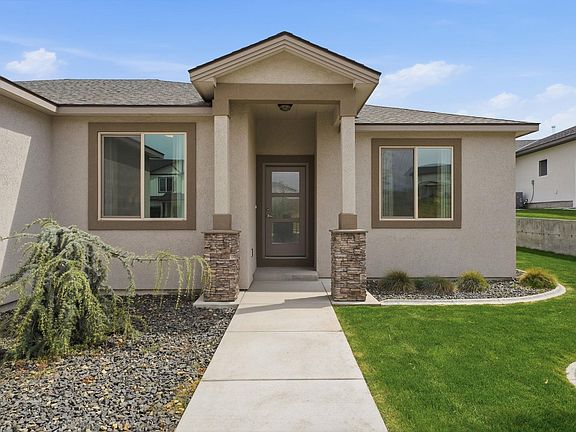 4th image of 1040 Makah Ct