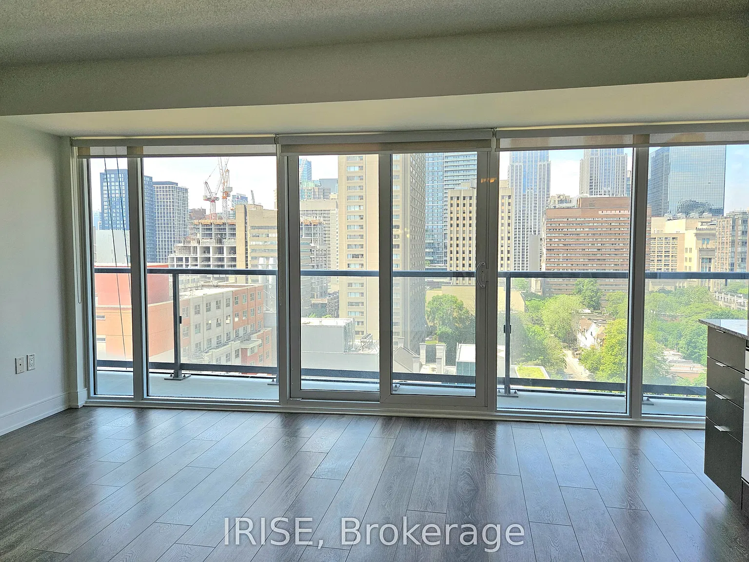 89 McGill St — Photo 4