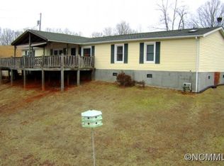 11 Star Rd, Marshall, NC 28753